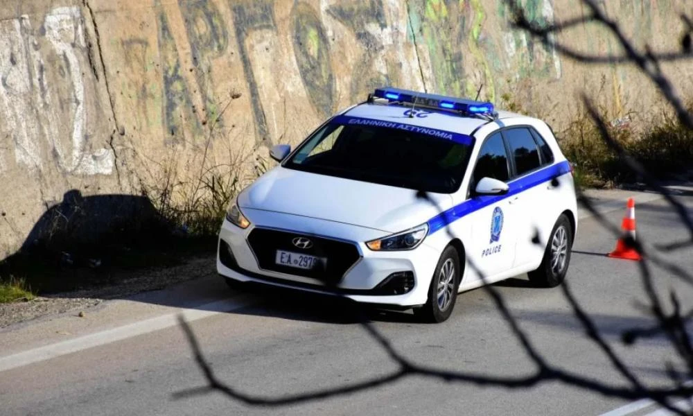 Δράμα: Οπλισμένοι σαν... αστακοί μέλη συμμορίας που συνελήφθησαν από τις τοπικές αρχές